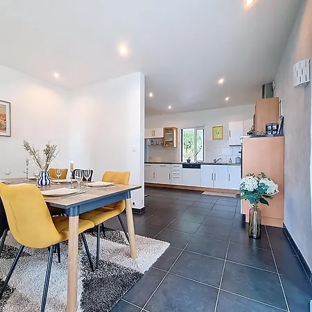 Albatros, Vue Golf Imprenable, Wifi, Confort فيلة Nesmy