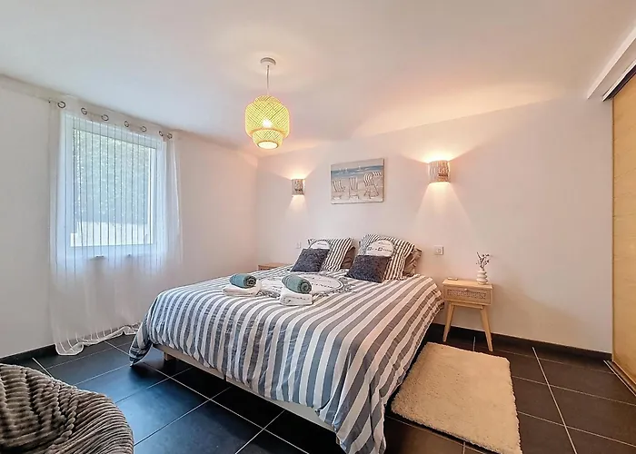 Albatros, Vue Golf Imprenable, Wifi, Confort * Nesmy