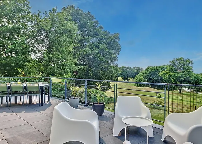 Albatros, Vue Golf Imprenable, Wifi, Confort Villa Nesmy